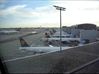 AM FLUGHAFEN